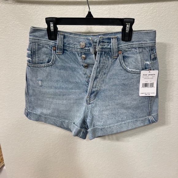 Free people denim shorts - Picture 2 of 5